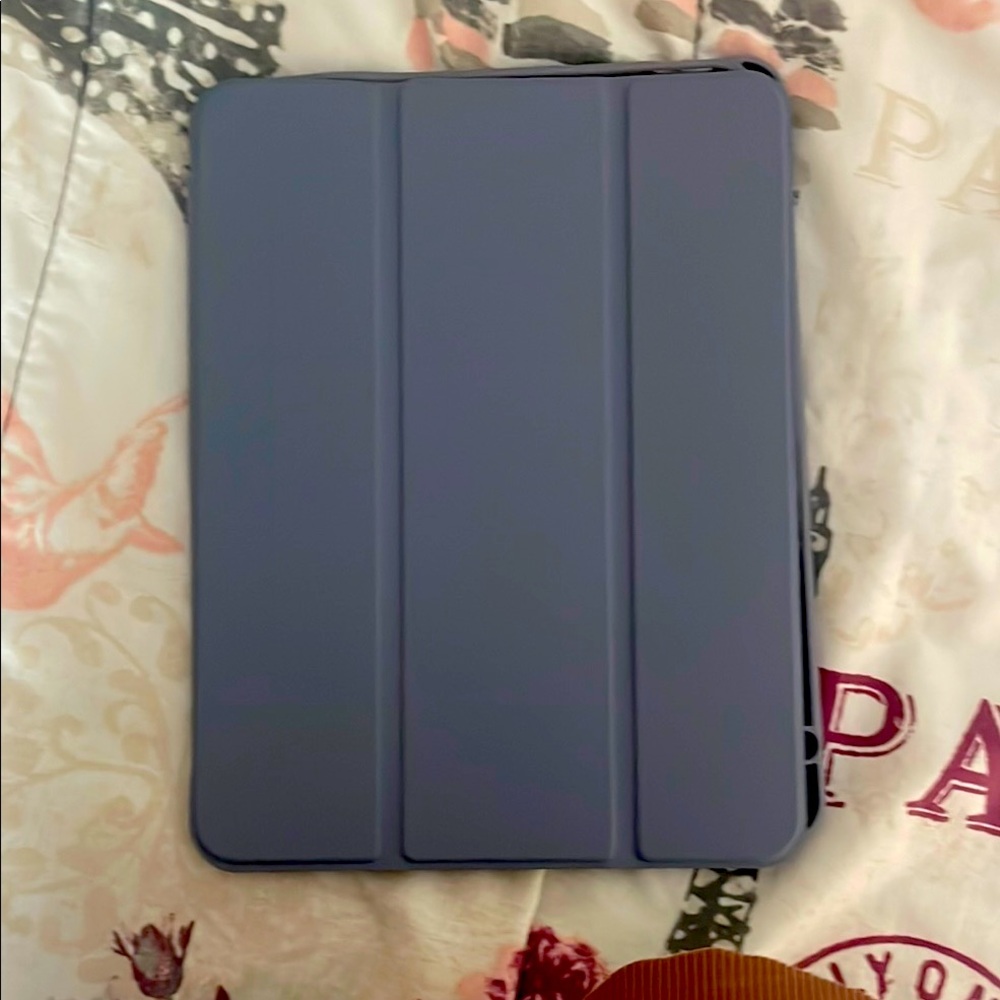 Amazon Gray Tablet Case Tri-Fold Design